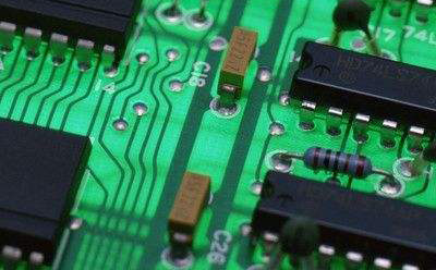 Holtek Cost-effective A/D Type OTP MCU����HT46R0042